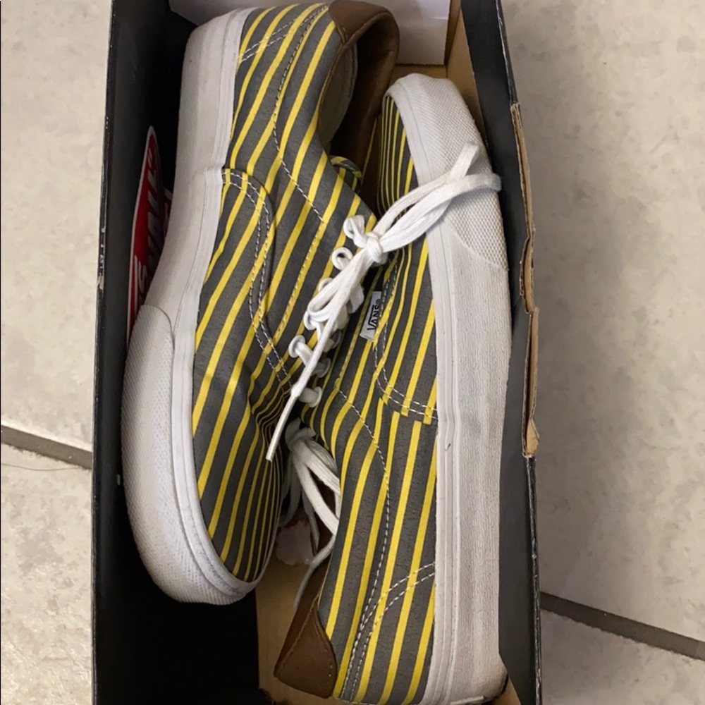 Vans off the wall men 6.5/ womans 8